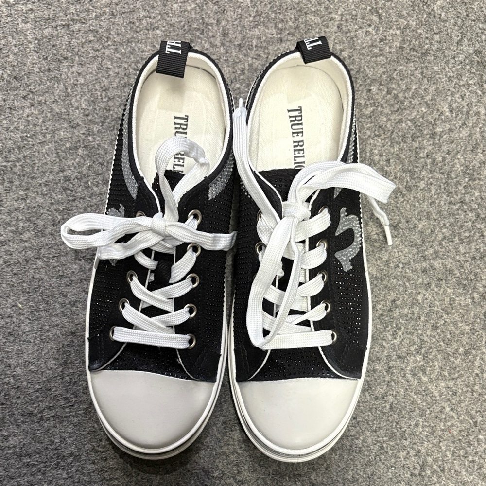 True Religion Sneaker